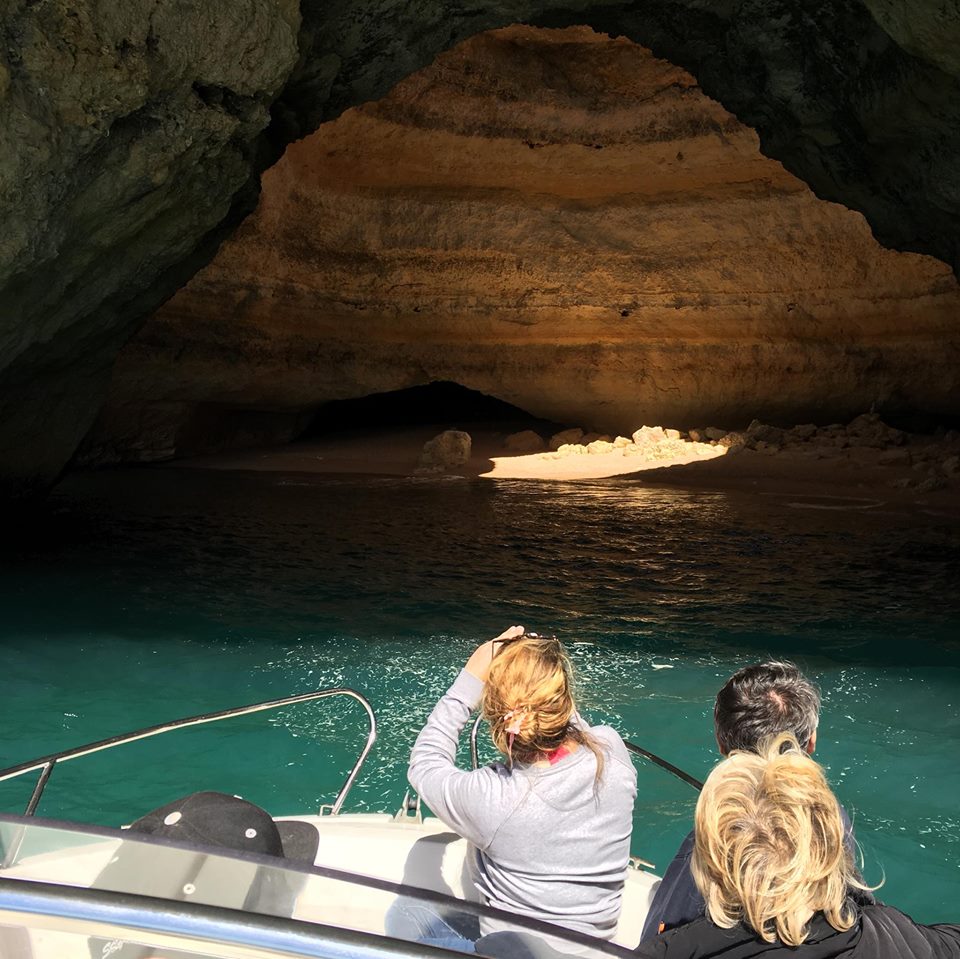 cave tour from Portimão