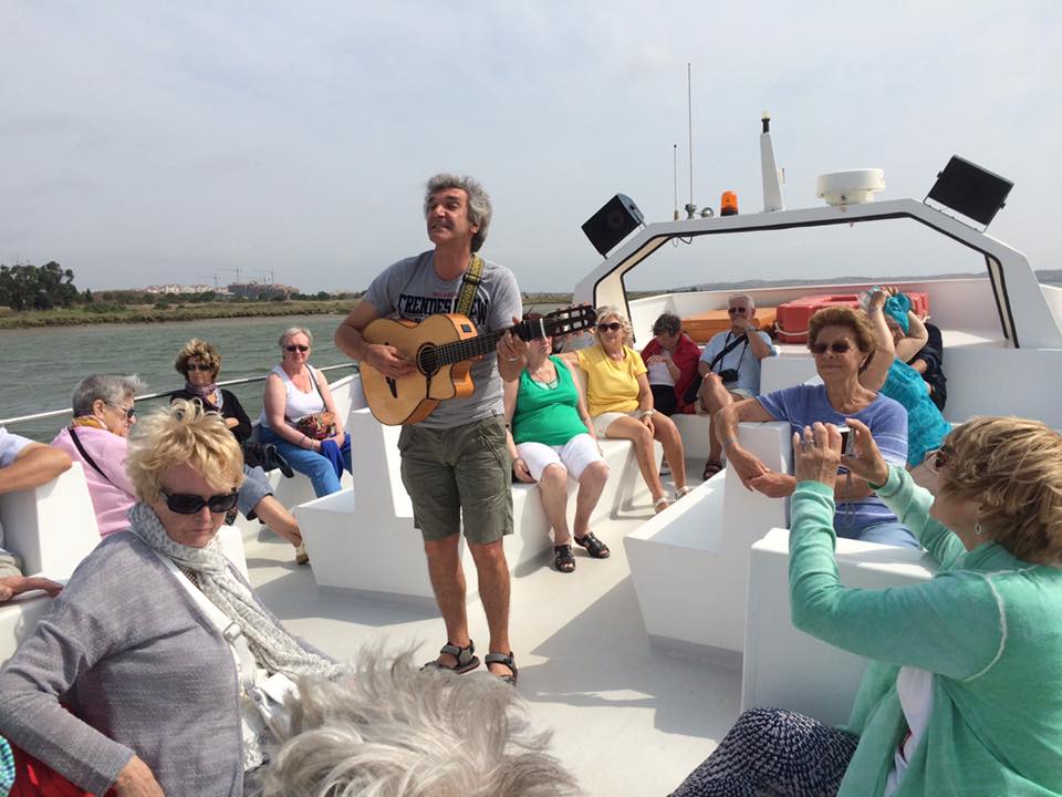 Carlos Cunha will play some live music on board