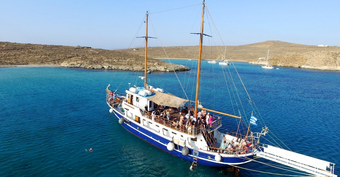 Come on board of the Mykonos Cruise