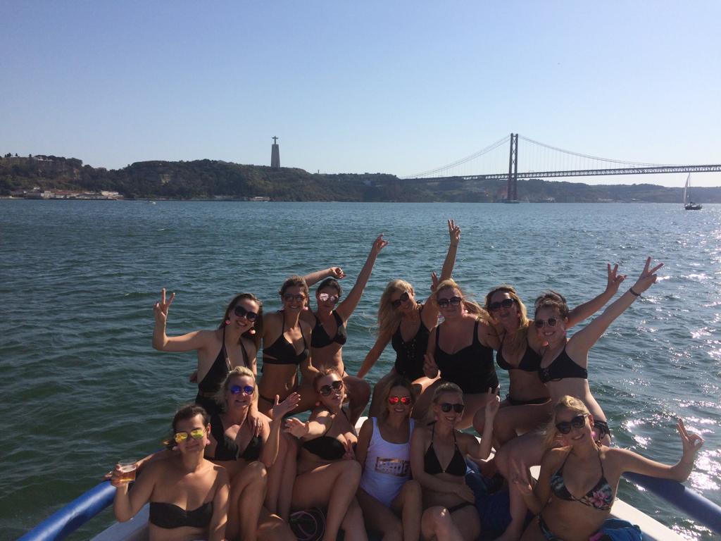 private boat tour in Lisbon 