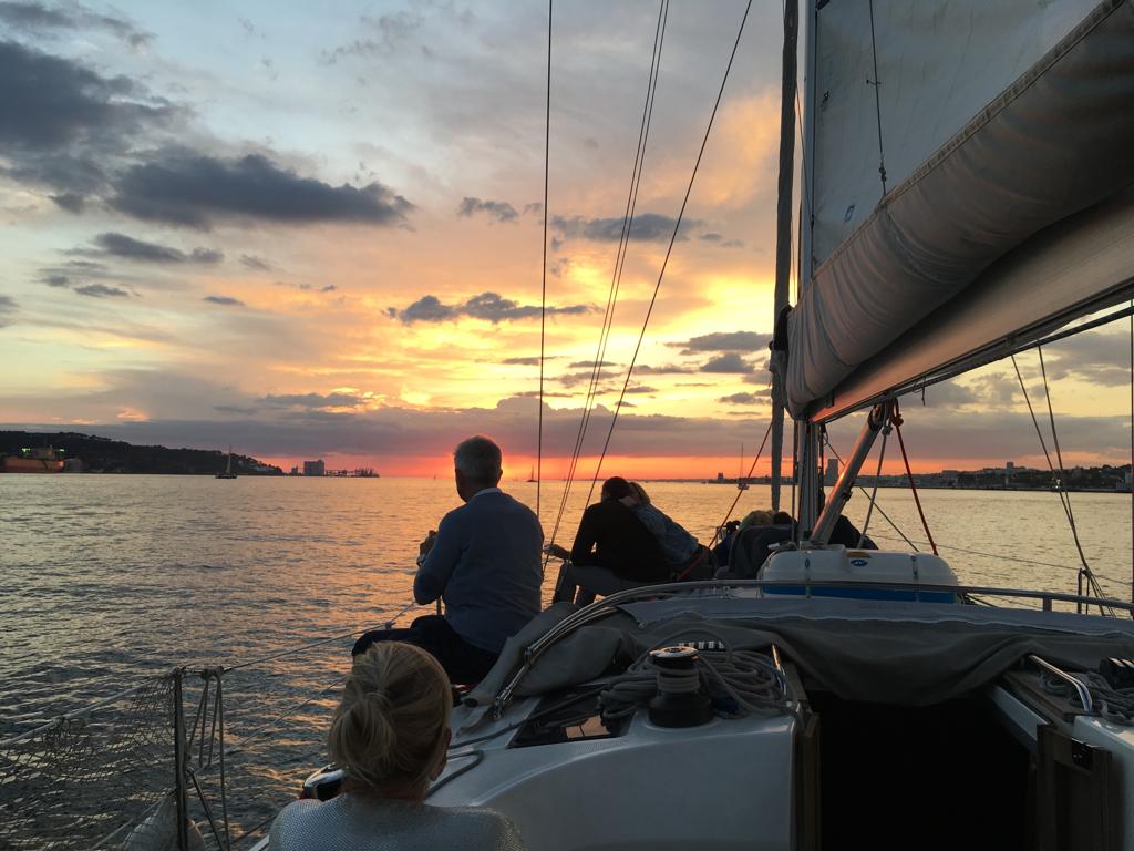 Private sunset sailing tour in Cascais Cover