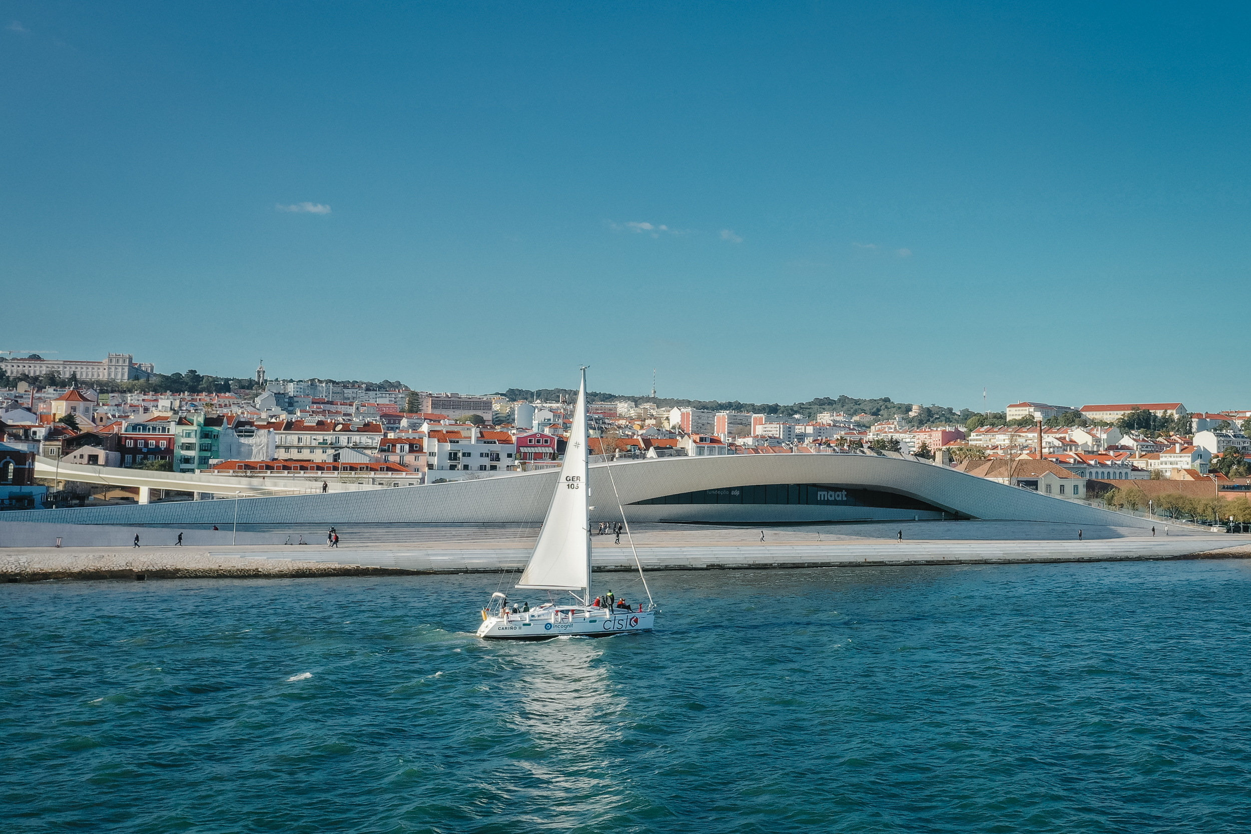 Sailing boat tour in Lisbon