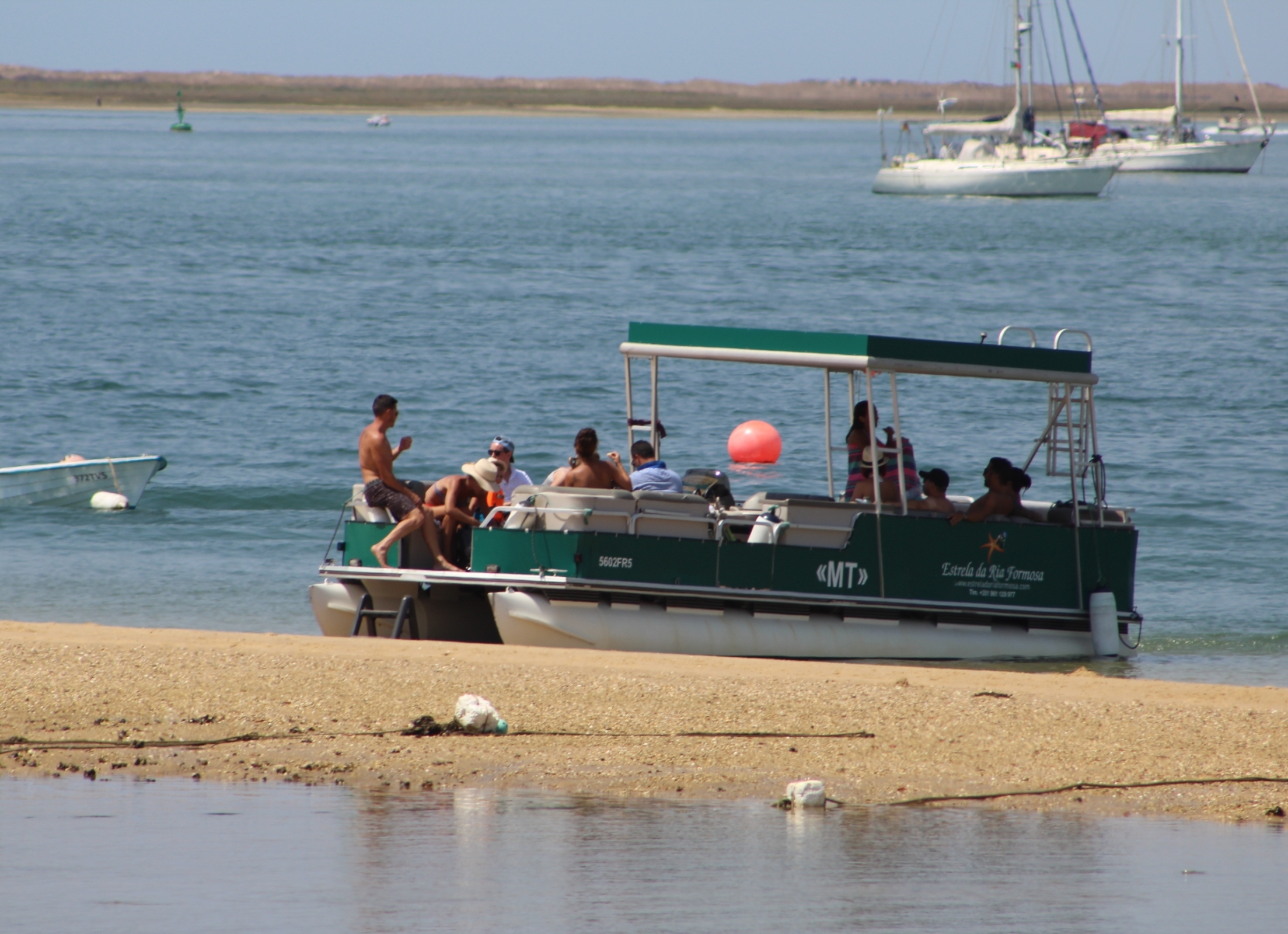 Catamaran tours in Ria Formosa 