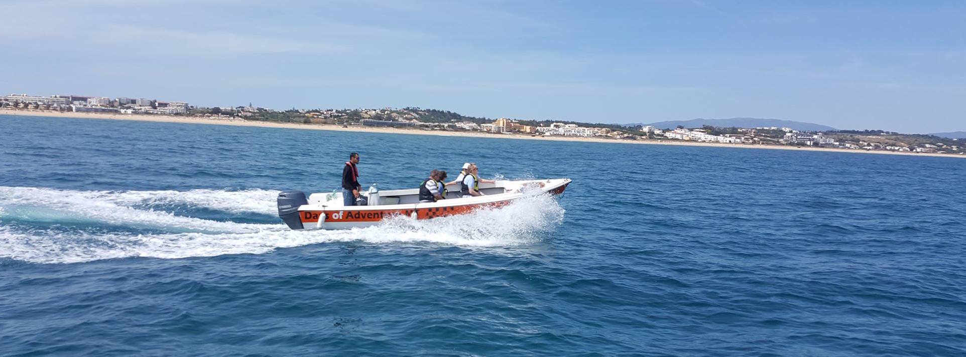 Boat taxi from Lagos to Alvor