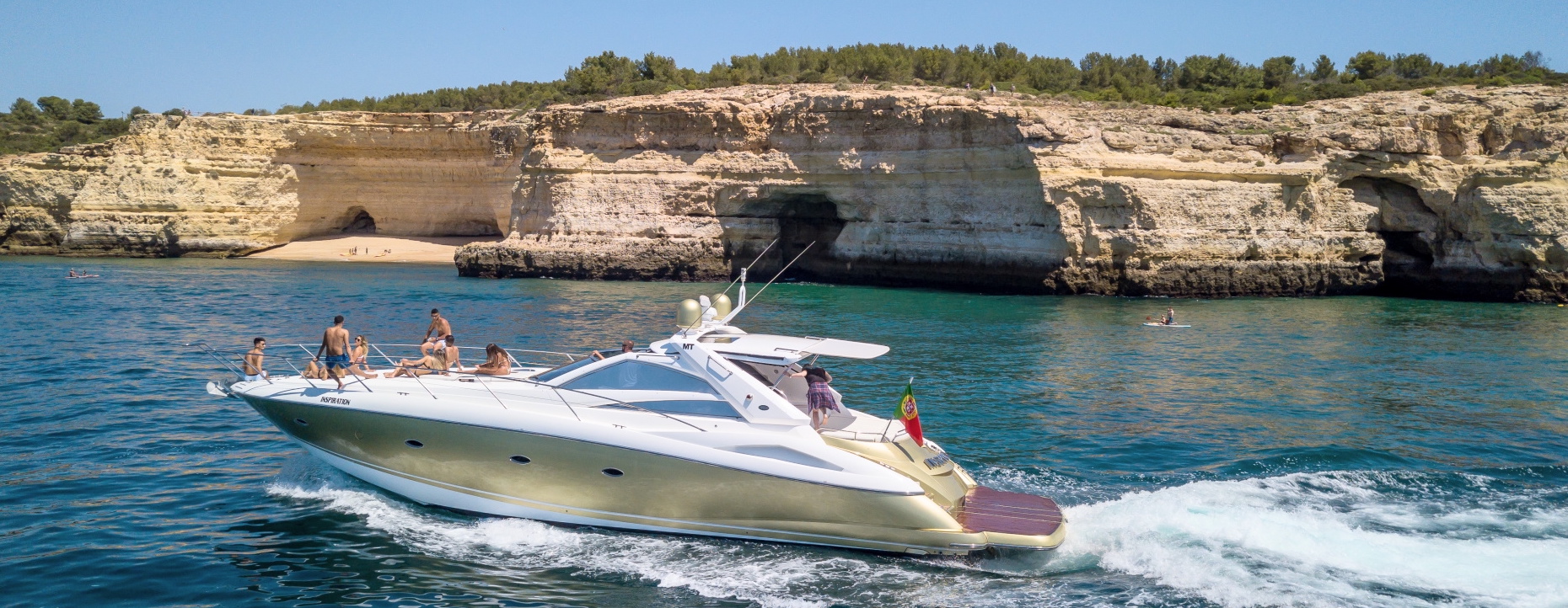 Come on board the stylish yacht in the Algarve