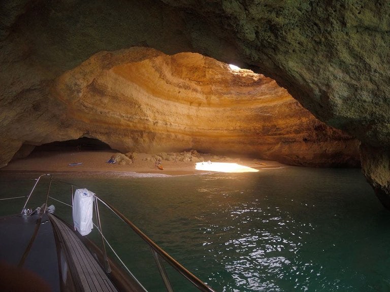 Private cruise from Vilamoura to Benagil cave
