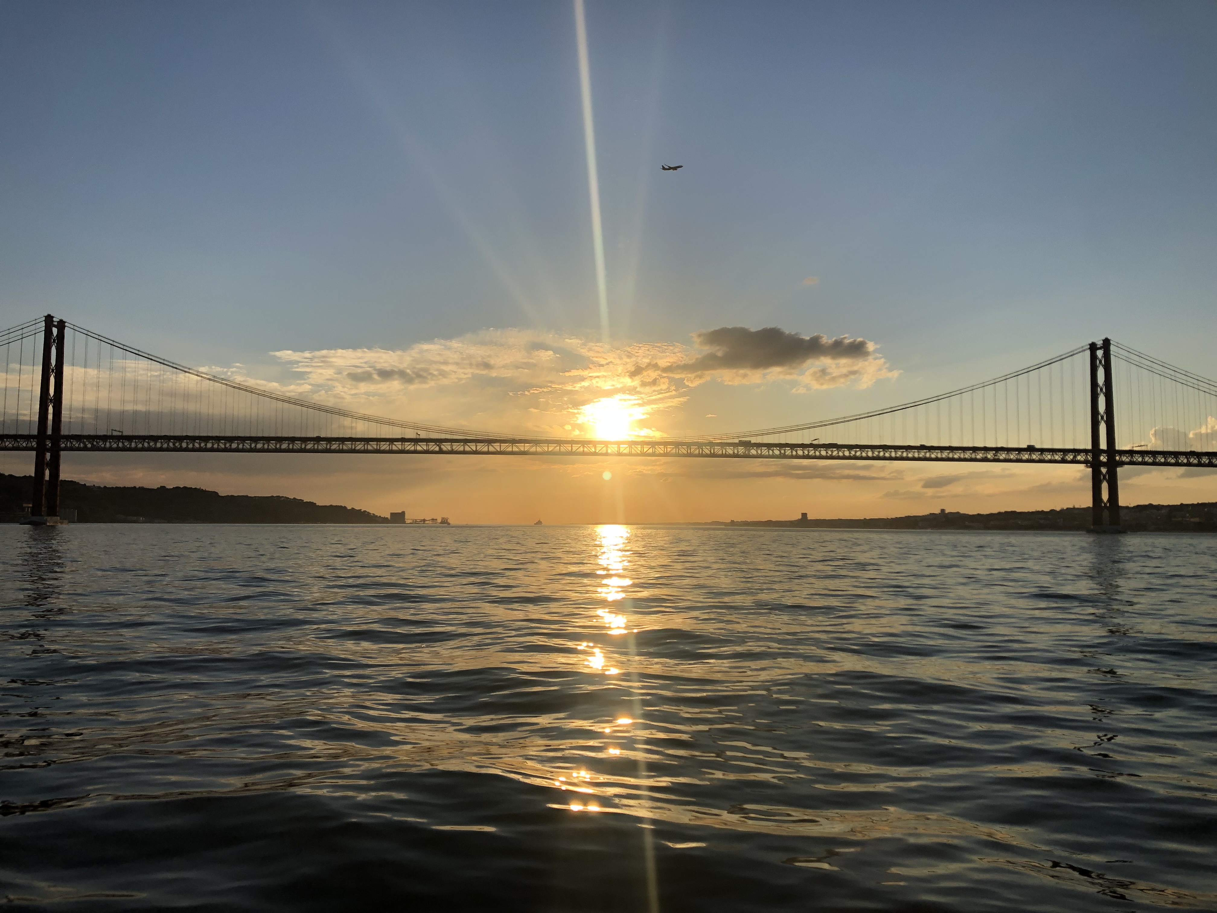 Sunset sailing tour in Lisbon