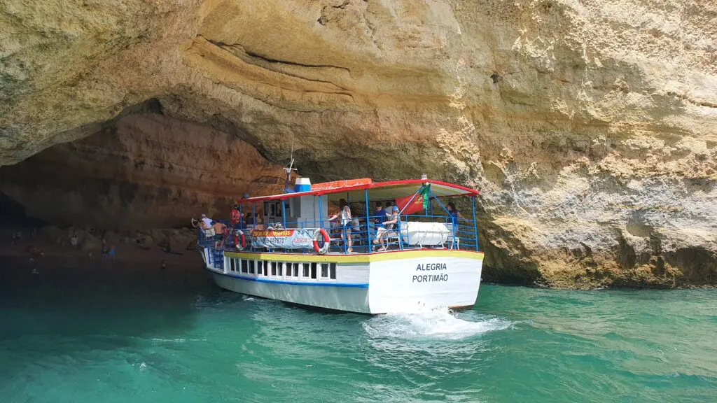Tourist Boat trip to the Benagil Caves