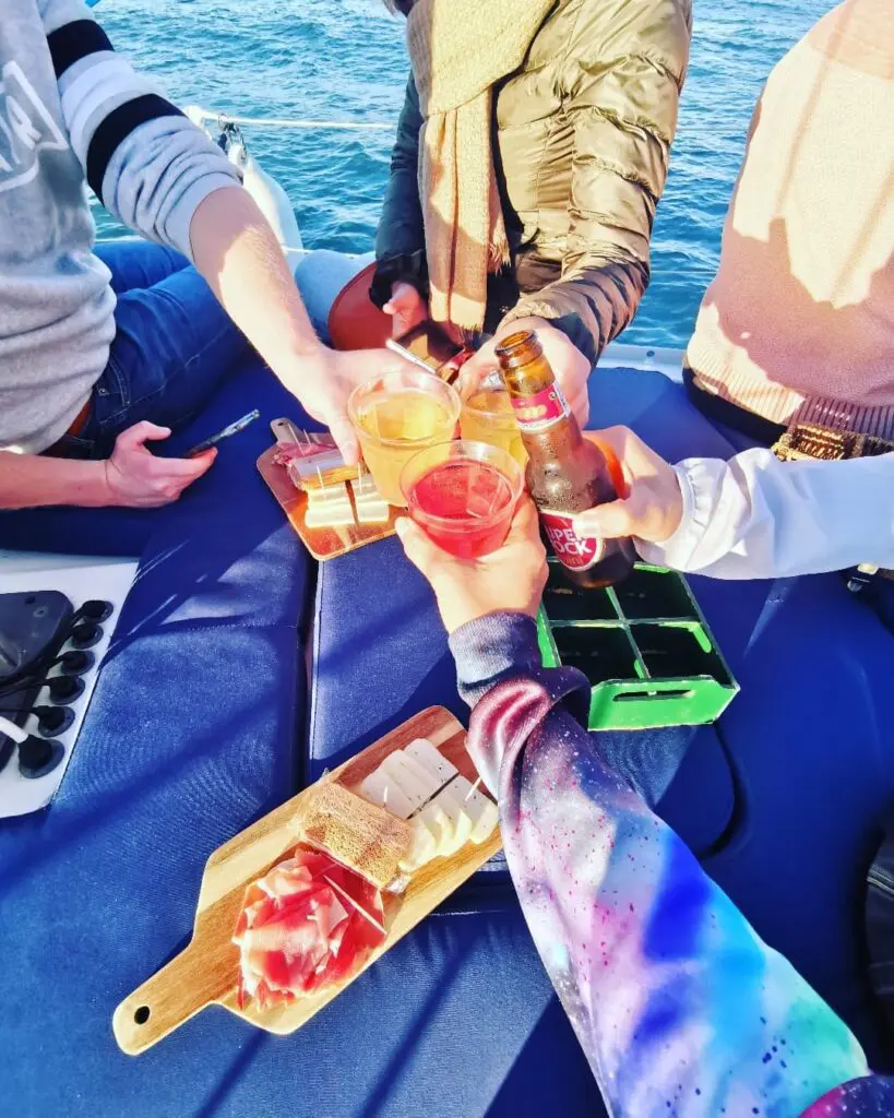 Sightseeing Boat Tour in Lisbon