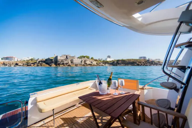 Luxury Yacht Charter in Cascais: Private Coastal Tour