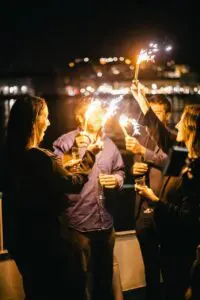 Barco de fiesta de Nochevieja en Lisboa