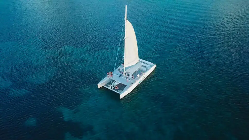 Castries: Full-Day Catamaran Tour in St. Lucia