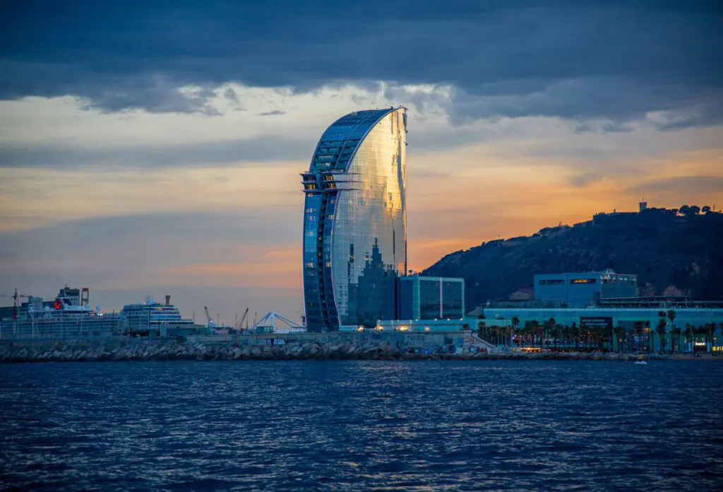 Sunset Sailing Tour in Barcelona.