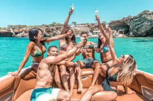 El patrón le contará todo lo que quiera saber sobre Ibiza