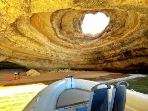Delphin- und Benagil-Tour von Albufeira aus