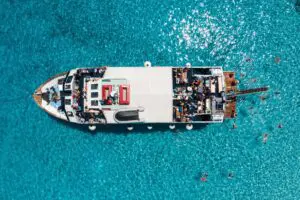 Full-day cruise to Paxos and Antipaxos from Lefkimmi