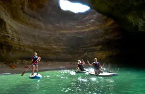Speedboat en SUP-tour naar Benagil Grotten vanuit Portimão