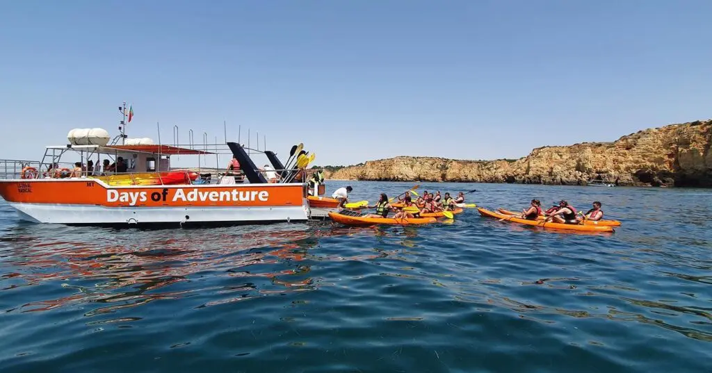 Boat Tour with Kayaking to Ponta da Piedade