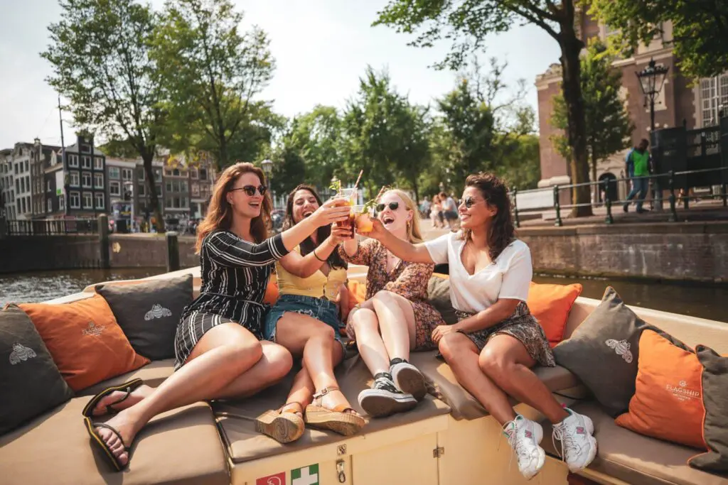 Amsterdam Students on boat