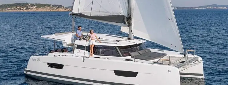 Fretamento de Catamaran em Portimão durante um dia inteiro