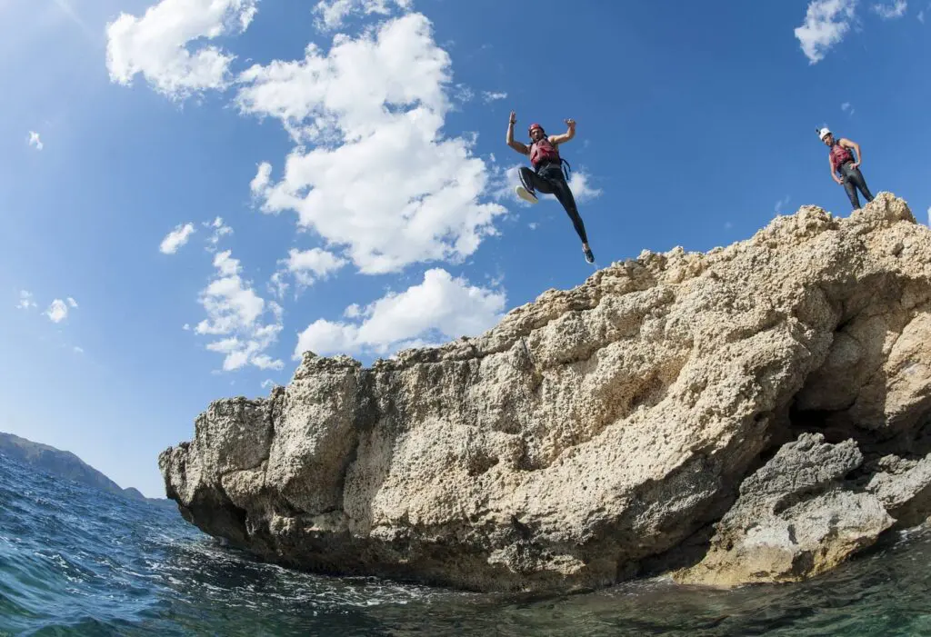 Coasteering is ideal for nature lovers