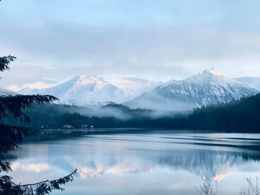De beste boottochten in Alaska: Ontdek de ongetemde schoonheid