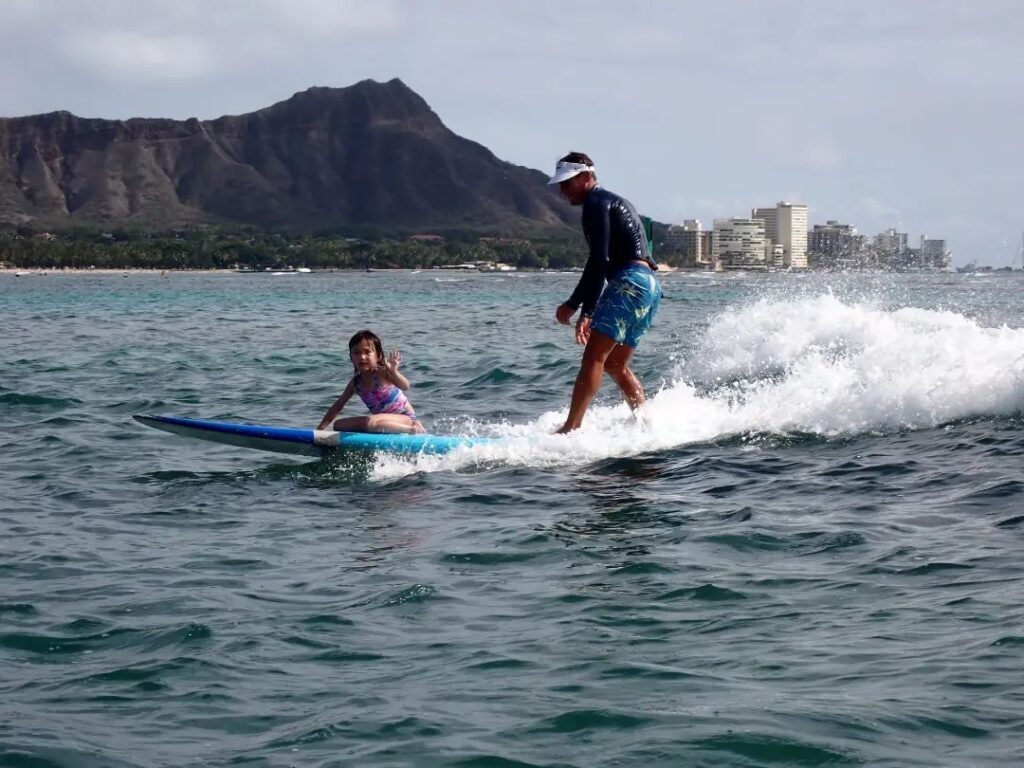 Private Surfstunde in Honolulu