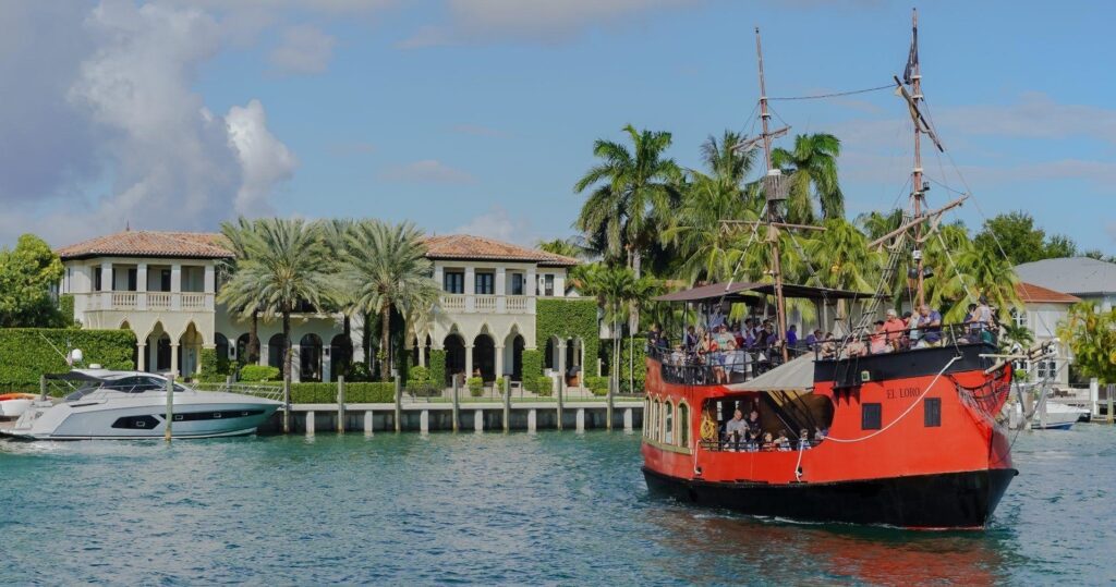 Sightseeing-Tour auf einem Piratenschiff in Miami