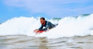 Surf & Yogalessen in Lissabon