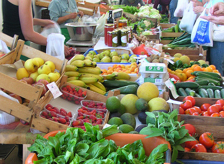 Best things to do in Lagos Portugal - farmer market