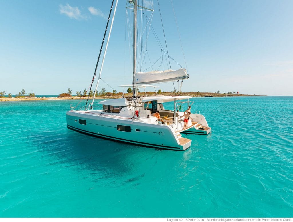 The Deluxe Catamaran has enough space for 10 people