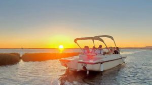 passeio de barco ao pôr do sol na Ria Formosa