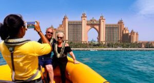 45-minutes Speedboat Sightseeing Tour in Dubai
