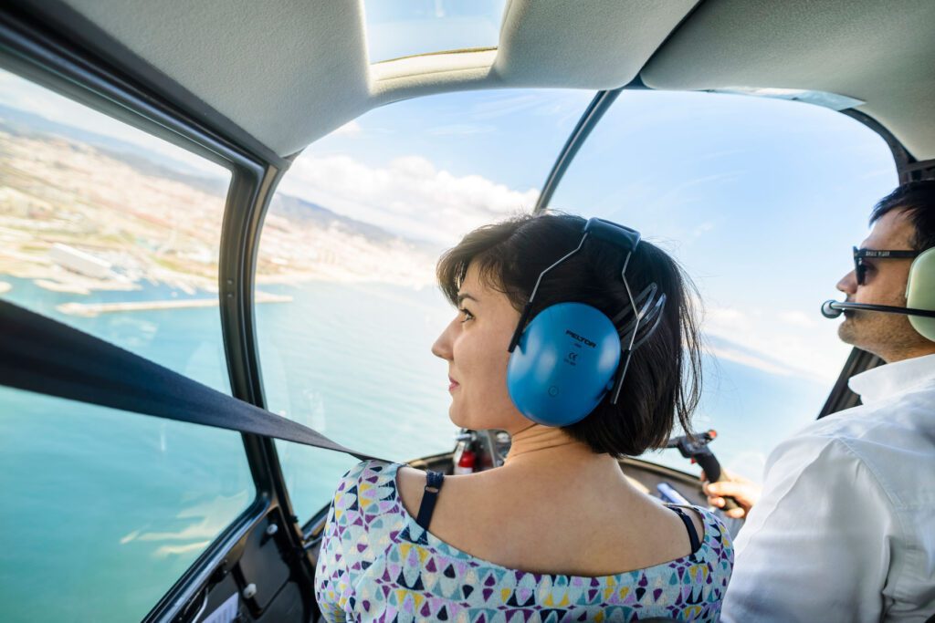 360 Lisboa SkyWalk: Senderismo, vuelo en helicóptero y vela