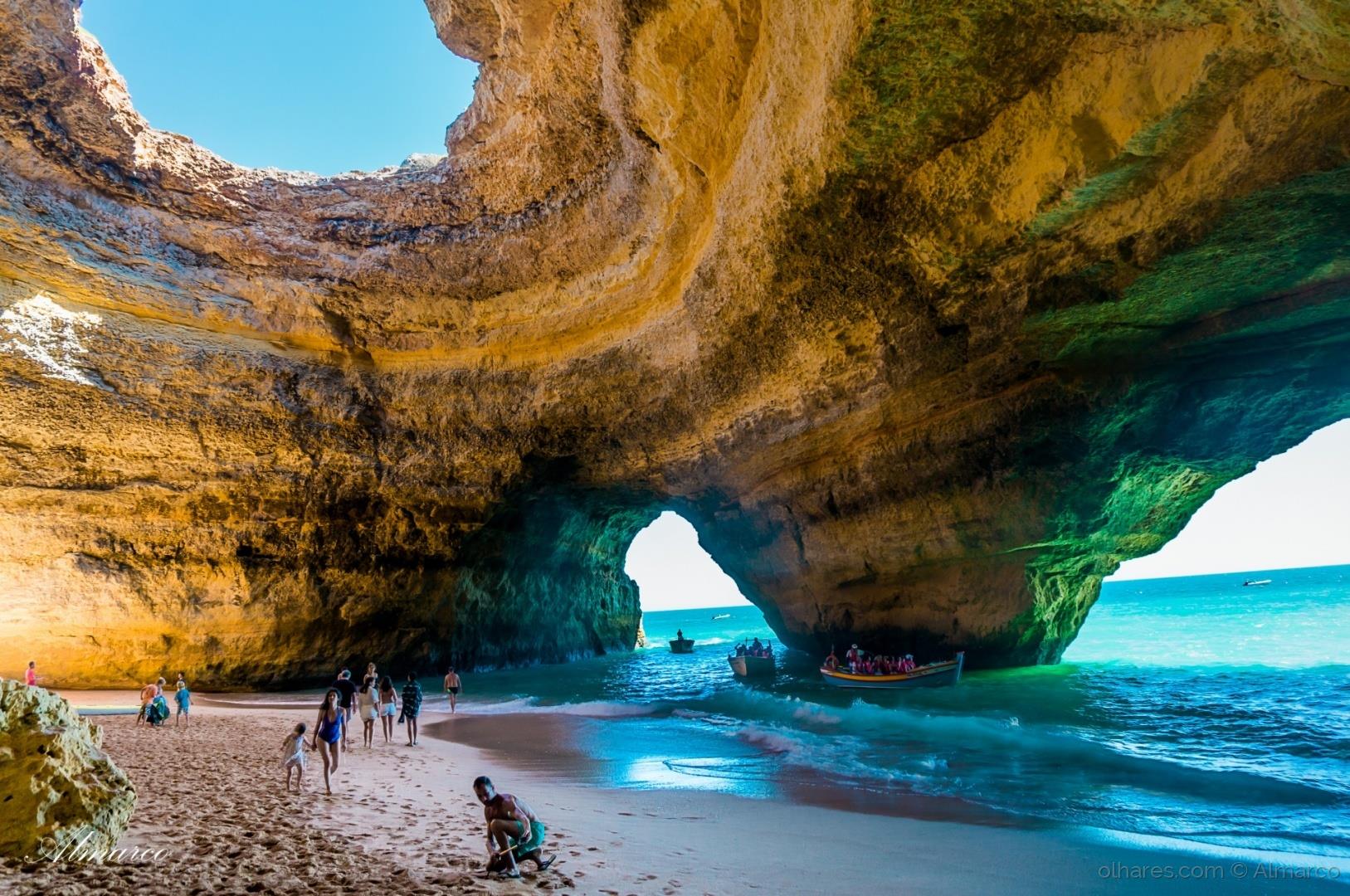 Las cuevas de Benagil son muy fotogénicas ;)