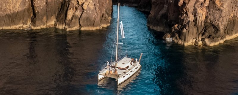 10323-milos-daily-semi-private-cruise-catamaran-1662974422