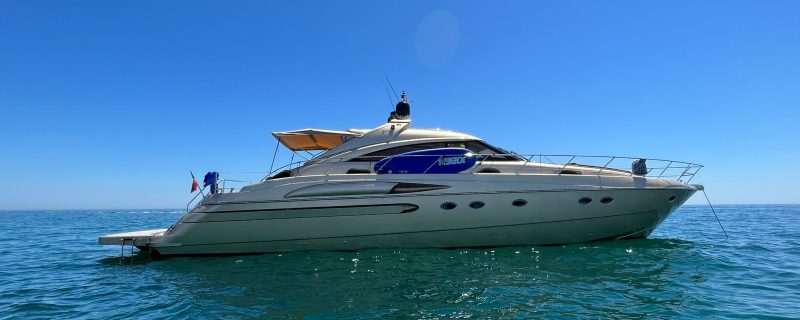 10877-vilamoura-yacht-hire-1674830815