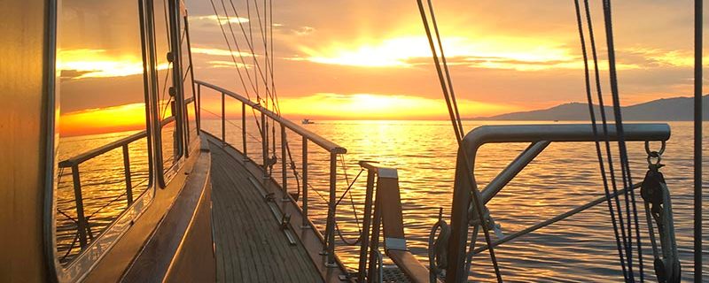 18001-sunset-cruise-in-mykonos-1677517916