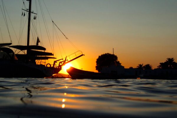 18003-sunset-cruise-in-mykonos-1677517916