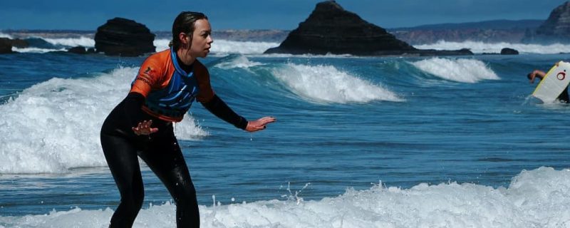 18082-private-group-surf-lesson-from-carvoeiro-1677772503