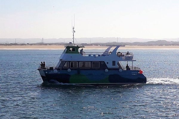 1827-our-boat-is-very-safe-and-stable-1580904662