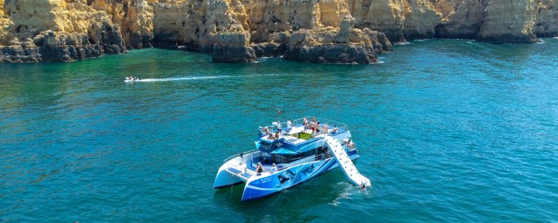 26998-dolphin-watching-on-a-catamaran-in-lagos-1720085398
