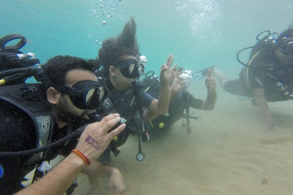 2730-learn-the-basics-of-scuba-diving-mykonos-1575398162