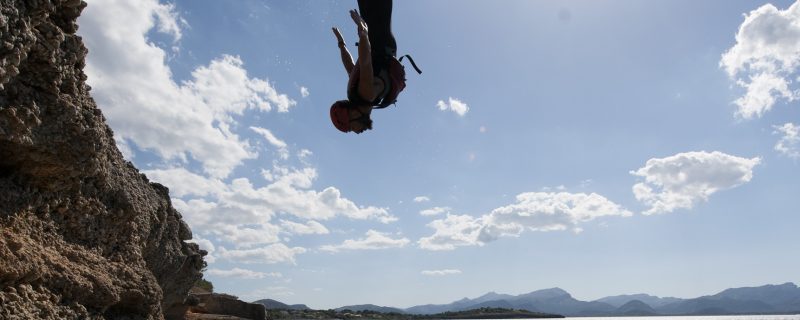 2762-mallorca-coasteering-1575398178