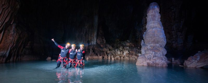 2766-sea-caving-in-mallorca-1575398180