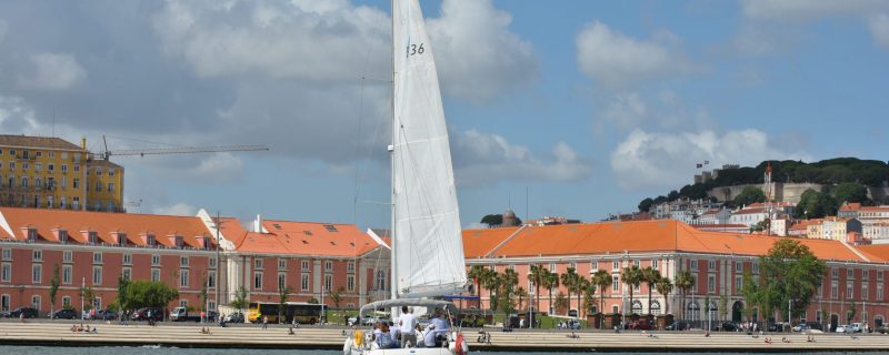 sightseeing boat tour in Lisbon