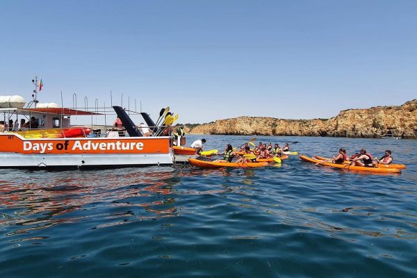 kayaking in Ponta da Piedade