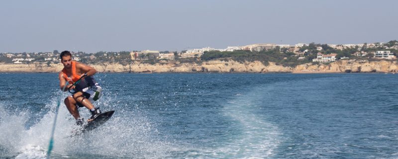 Wakeboard em Armação de Pera