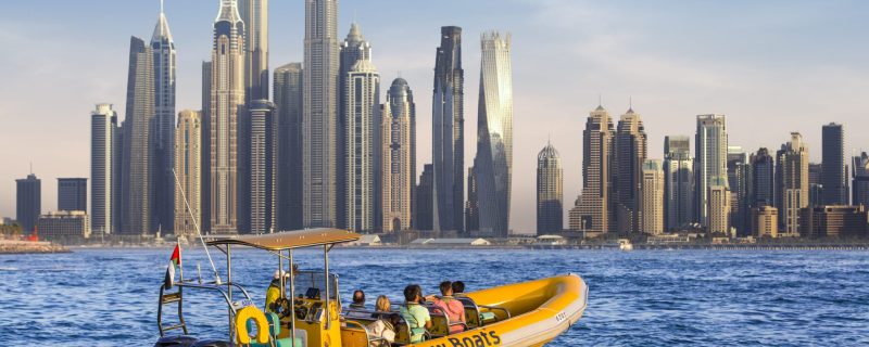 Sunset boat tour in Dubai