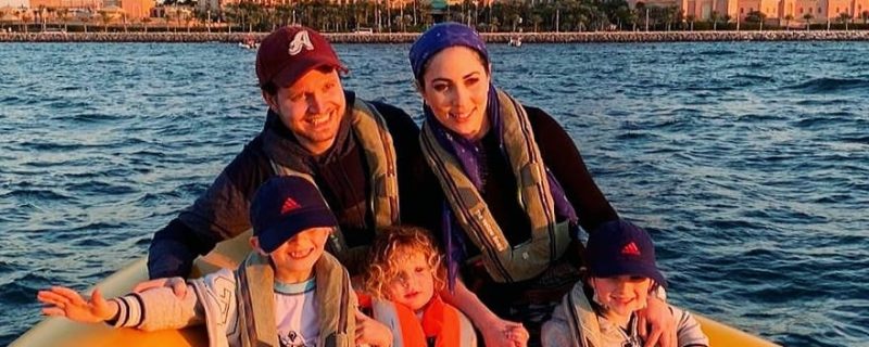 6889-enjoy-a-great-time-on-a-boat-in-dubai-1612007859